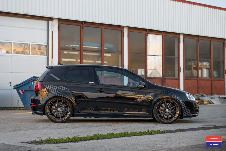  Volkswagen Golf R on Vossen Wheels (VWS-1) 2017 года  (фото 16 из 25)